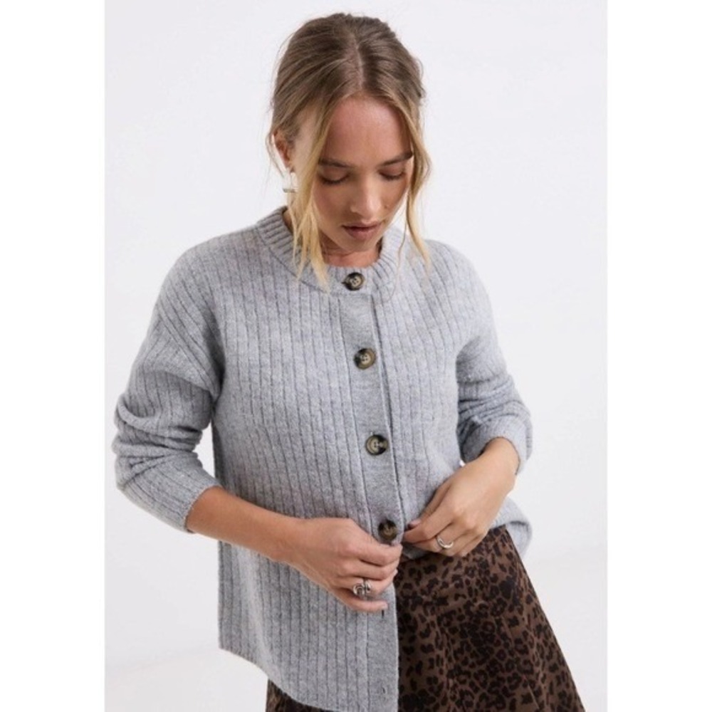 Gray‎ Knitted Ribbed Crewneck Cardigan Cottagecore Clean Girl